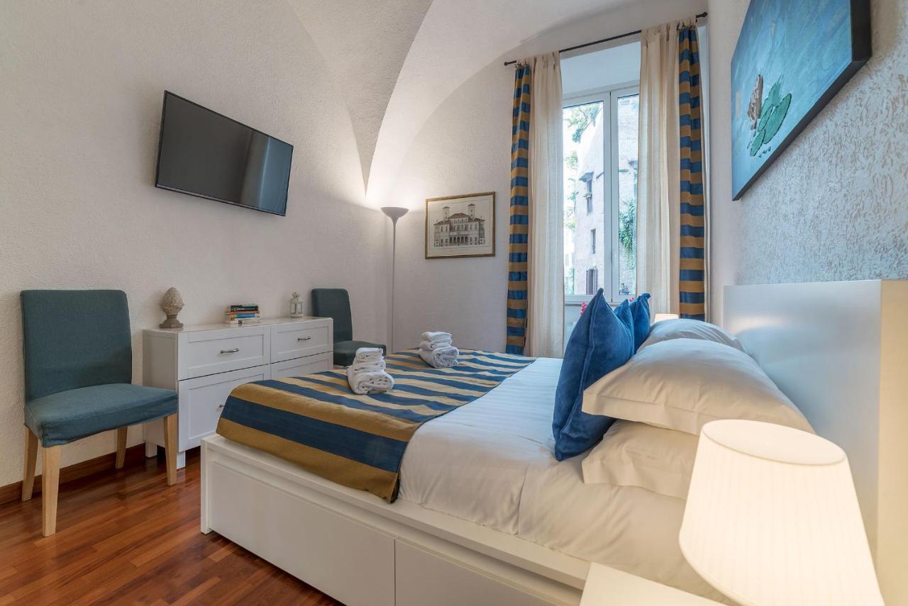Cs Piazza Venezia Apartment Rome Bagian luar foto